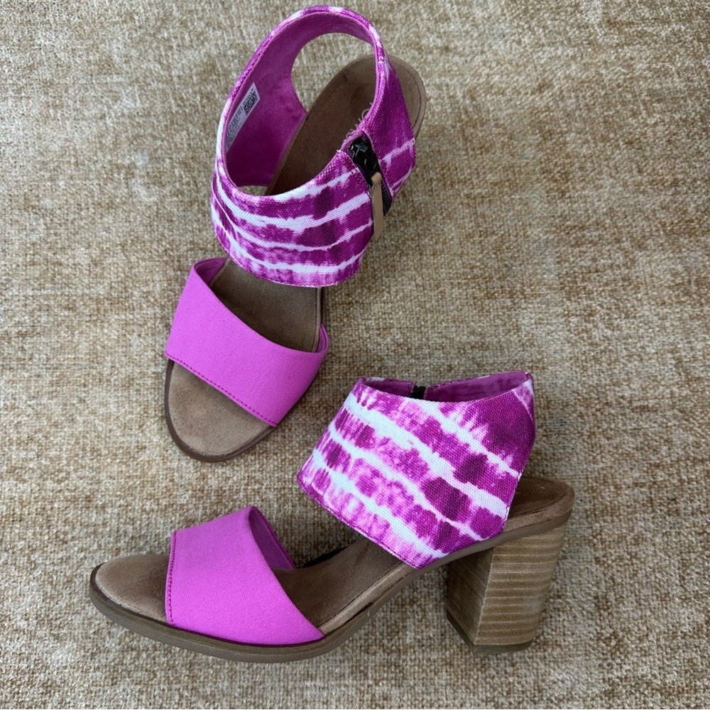 TOMS Majorca Cutout Pink/White Block Heel Sandals Women’s Size 9